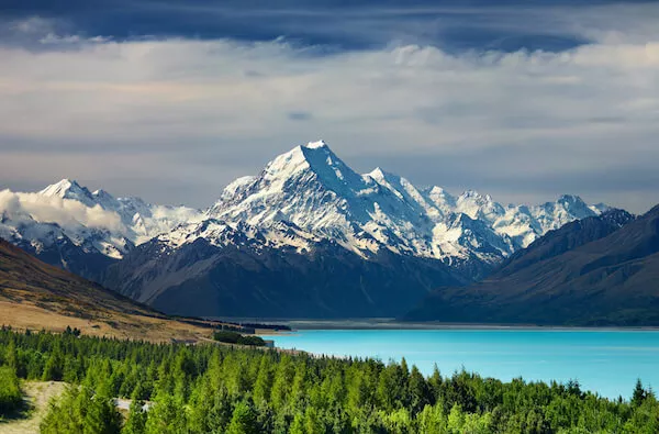 Aoraki/Mount Cook is the highest mountain of New Zealand