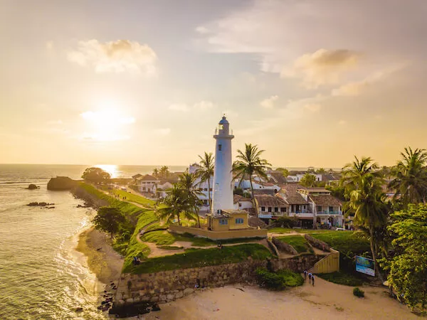 Lighthouse and Fort of Galle in Sri Lanka - image by Timo Gotz/shutterstock.com