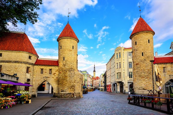 estonia tallinn viru gate